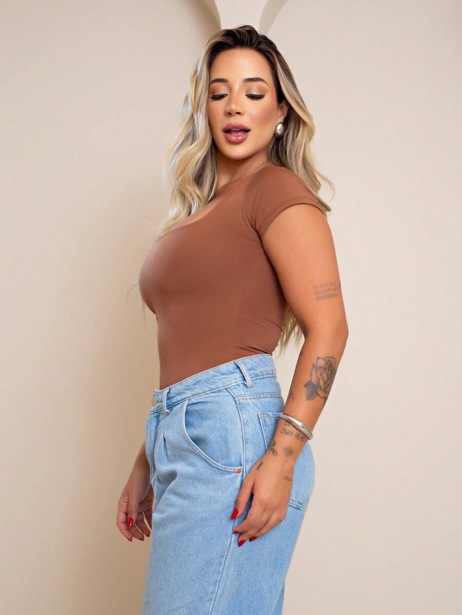 Blusa Feminina Básica Decote Quadrado Manga Curta Baby Look