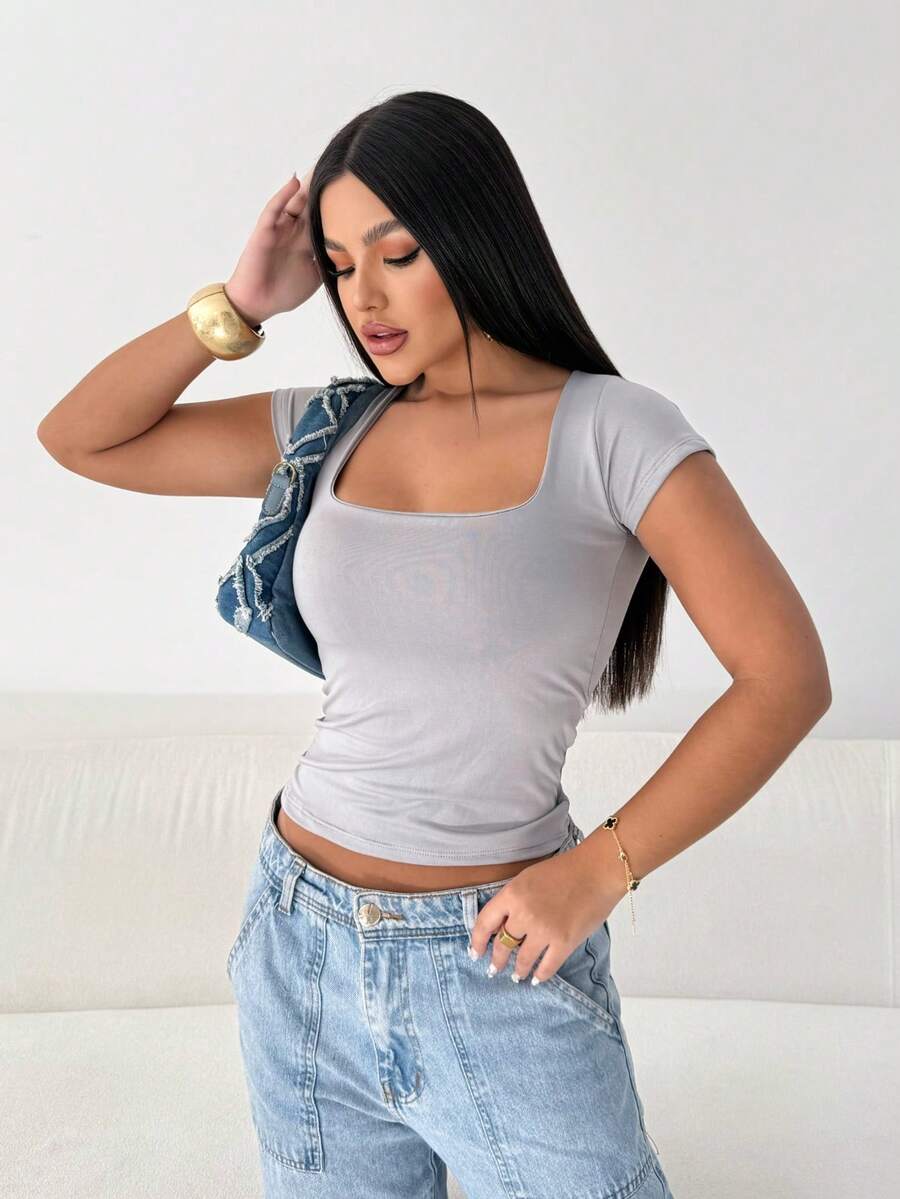 Blusa Feminina Básica Decote Quadrado Manga Curta Baby Look
