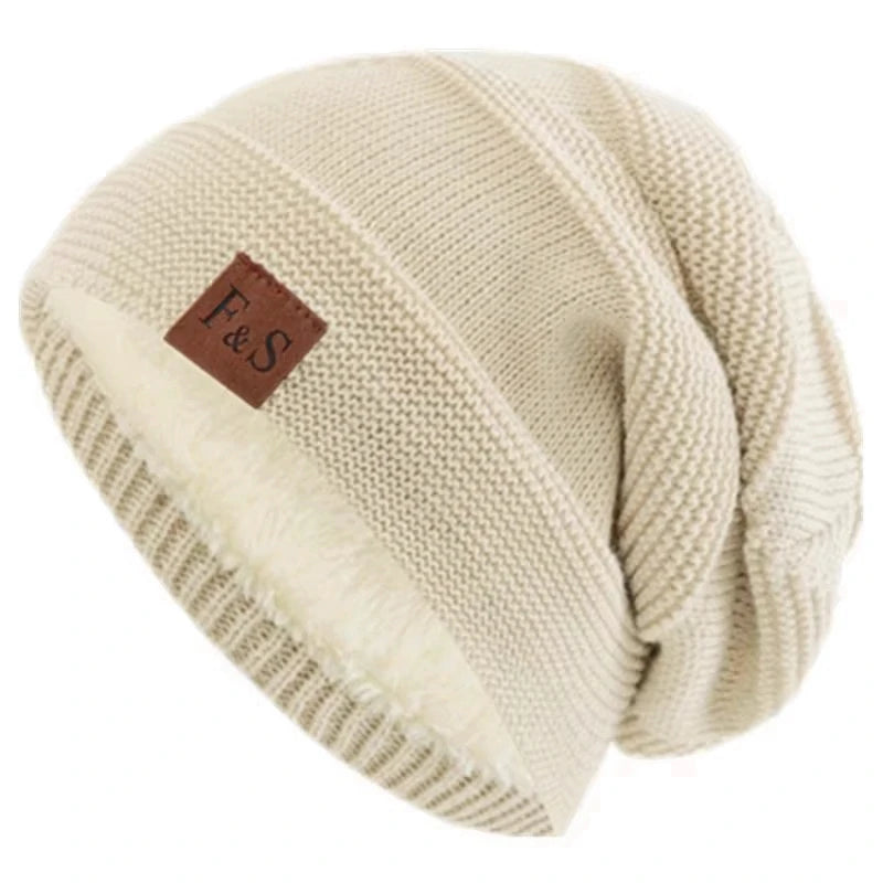 Gorro Unissex Moderno com Detalhe em Etiqueta – (Promoção de Inverno 2025)