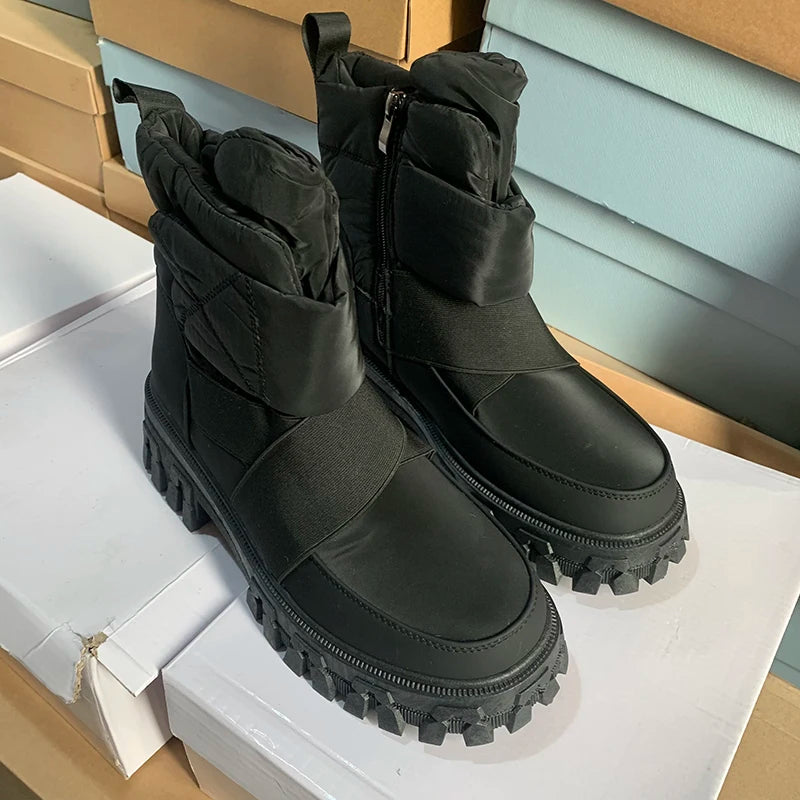 Bota Feminina Para Inverno Forrada com Solado Antiderrapante Conforto e Proteção – (Promoção de Inverno 2025)