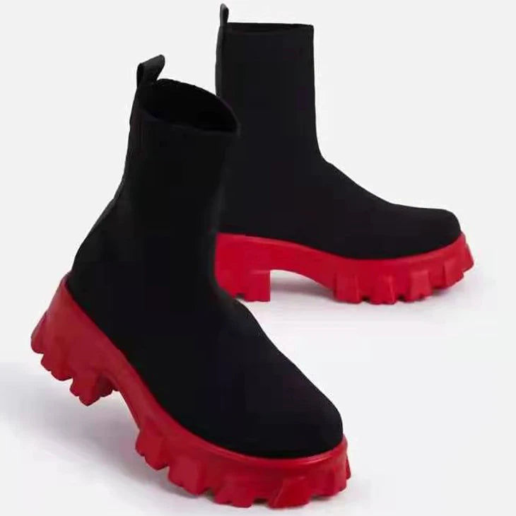 Bota Feminina com Plataforma Cano Curto (Promoção de Inverno 2025)