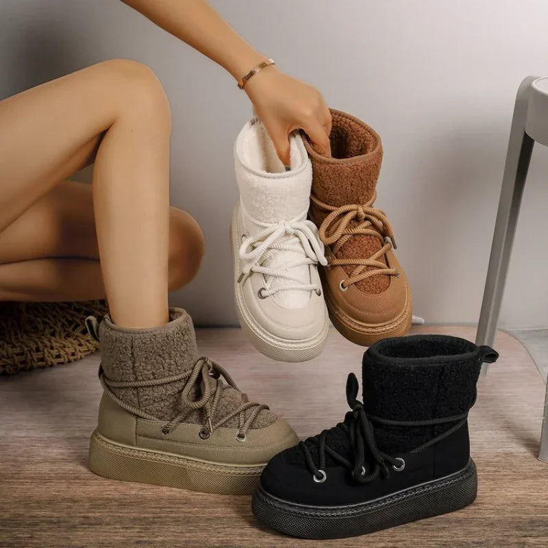 Bota Feminina com Solado Grosso e Cadarço Conforto Para o Inverno – (Promoção de Inverno 2025)