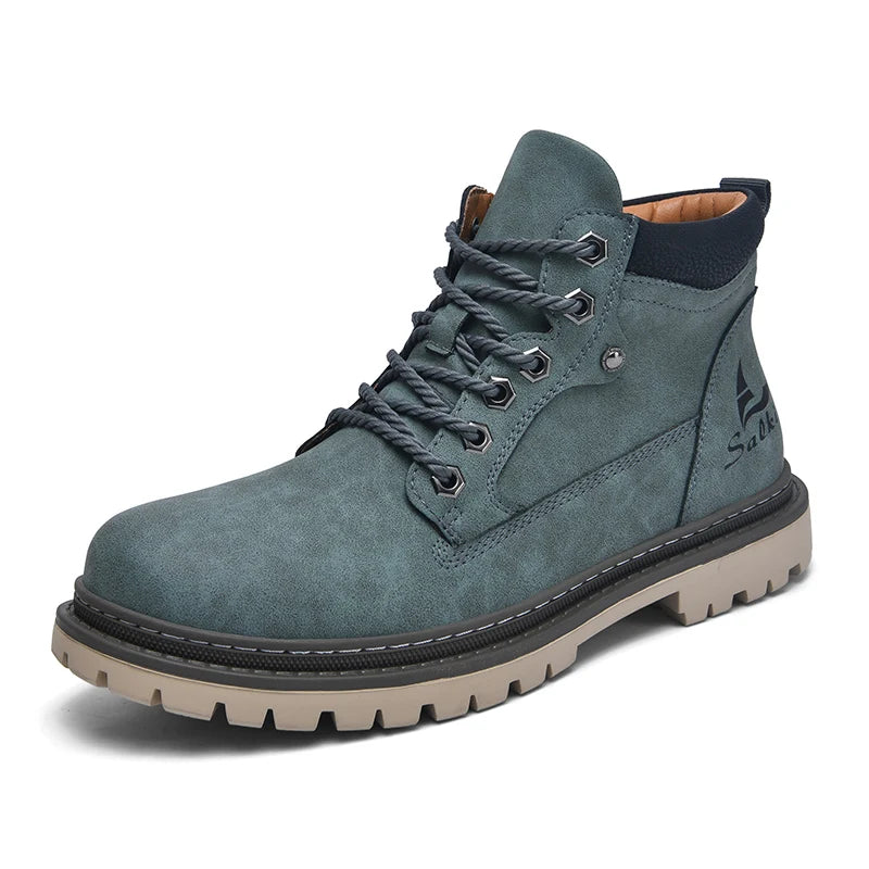 Bota Masculina de Cano Alto para Trilhas com Design Artesanal Solado Antiderrapante – (Promoção de Inverno 2025)