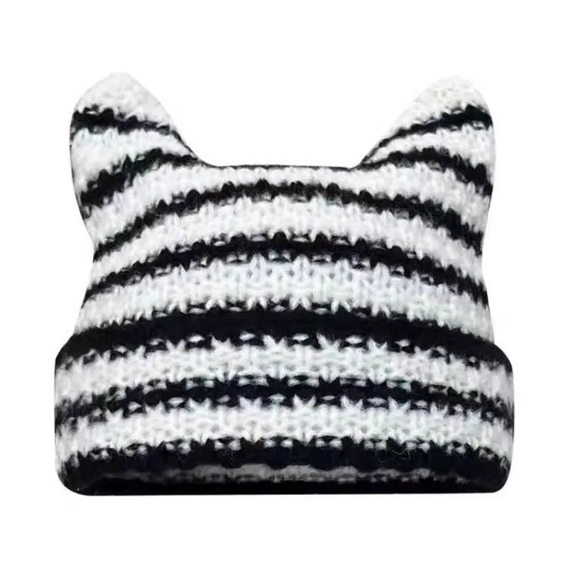 Gorro Feminino Listrado com Estilo Kawaii e Orelhas de Gato – (Promoção de Inverno 2025)