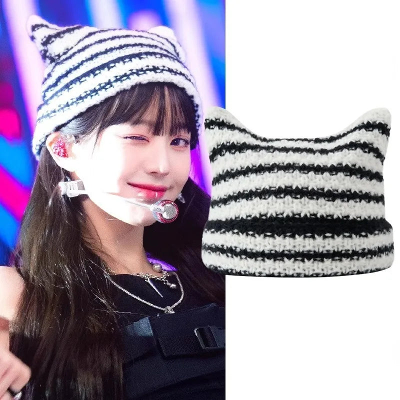 Gorro Feminino Listrado com Estilo Kawaii e Orelhas de Gato – (Promoção de Inverno 2025)