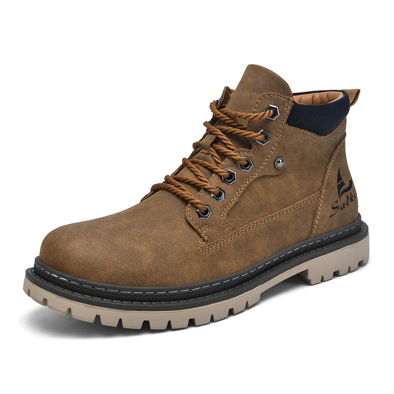 Bota Masculina de Cano Alto para Trilhas com Design Artesanal Solado Antiderrapante – (Promoção de Inverno 2025)