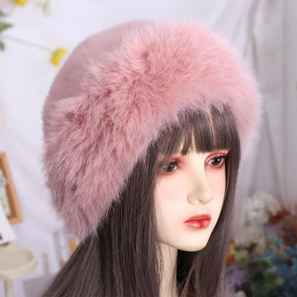 Chapéu Feminino de Inverno Estilo Coreano com Pelúcia Fofa – (Promoção de Inverno 2025)