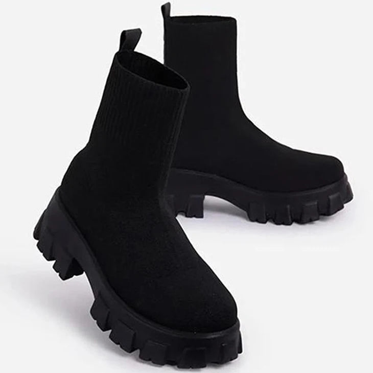 Bota Feminina com Plataforma Cano Curto (Promoção de Inverno 2025)