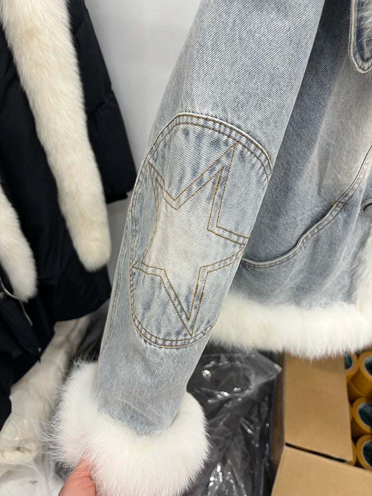 Jaqueta Jeans Feminina com Gola e Forro Peluciado – (Promoção de Inverno 2025)