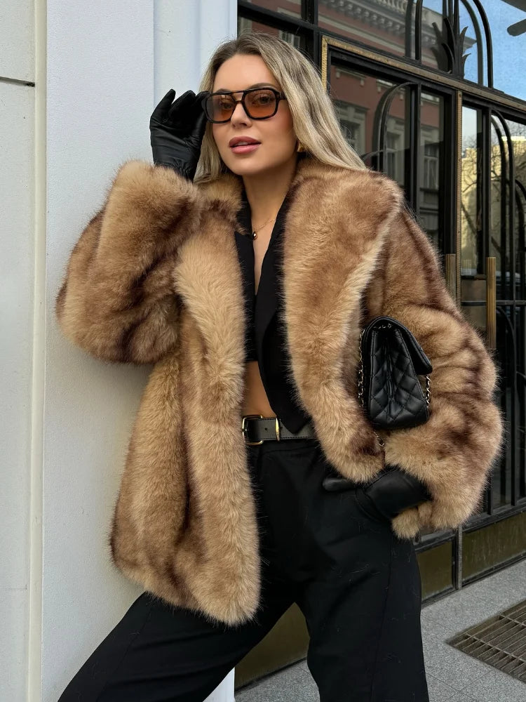 Casaco Feminino Elegante com Lapela Forro Peluciado Manga Longa Vintage – (Promoção de Inverno 2025)