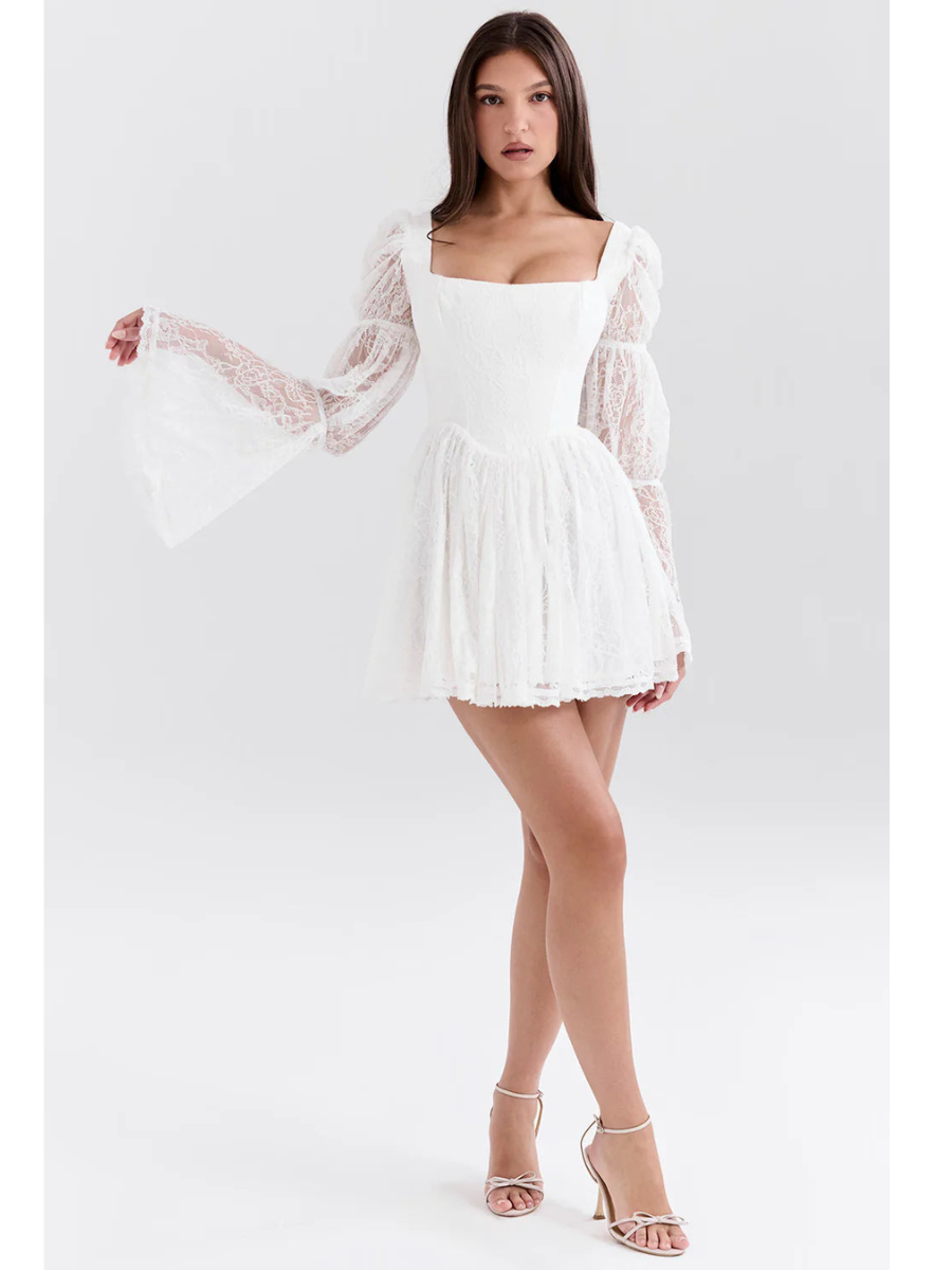 Vestido Curto Branco Modern Grace - GOLDEN ERA