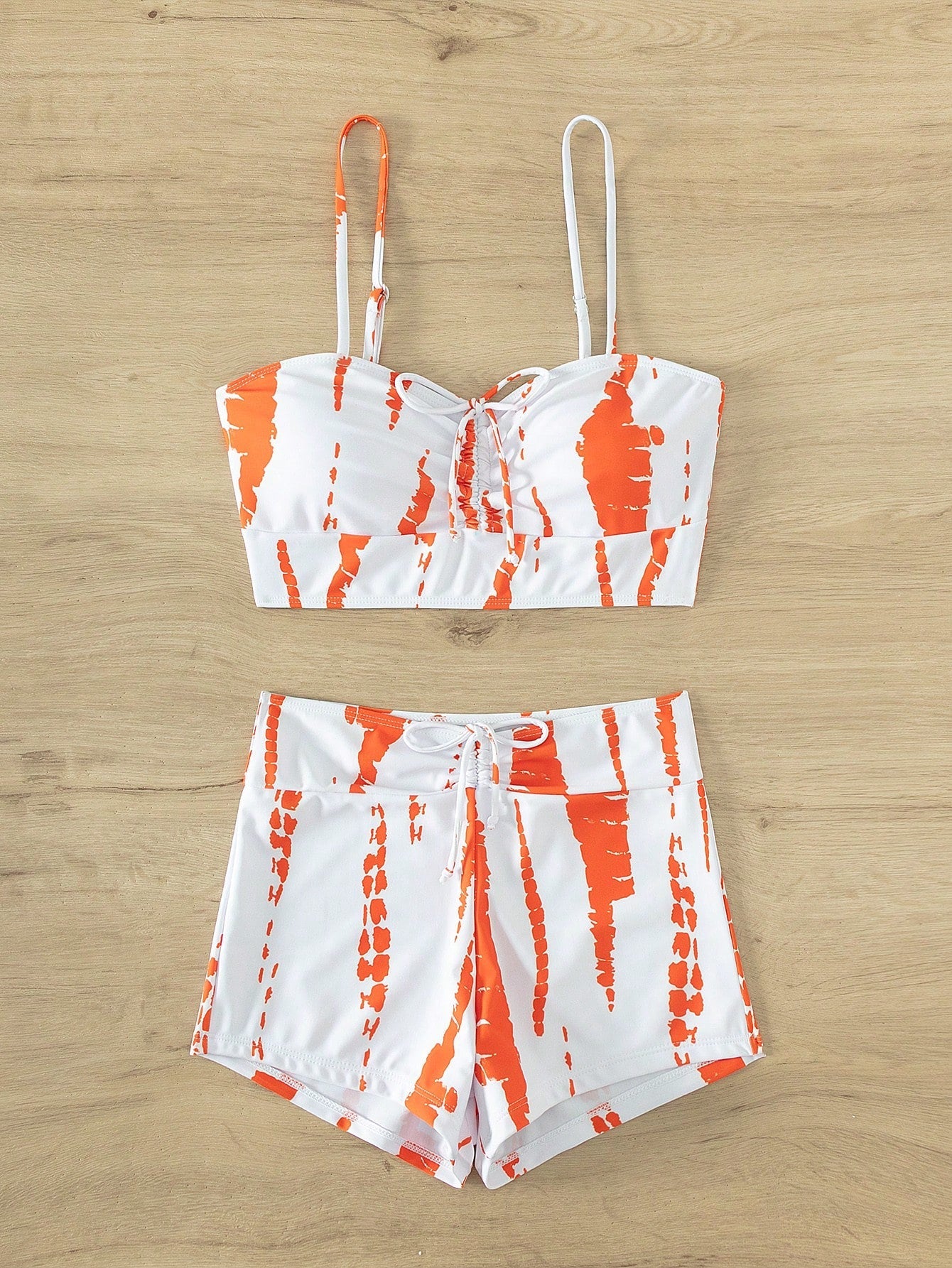 Biquíni Tie Dye Com Shorts