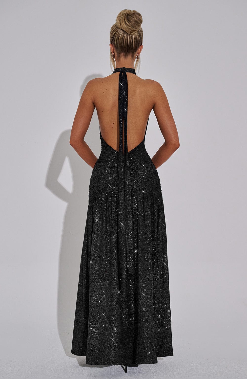 Vestido Longo com Fenda Modern Coven