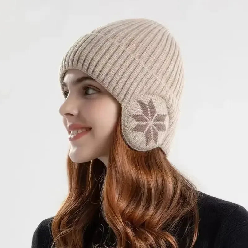 Gorro Unissex Tricotado com Proteção de Orelha e Design Snowflake – (Promoção de Inverno 2025)