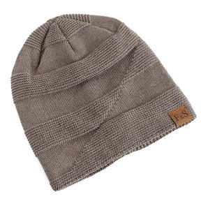 Gorro Unissex Moderno com Detalhe em Etiqueta – (Promoção de Inverno 2025)