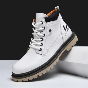 Bota Masculina de Cano Alto para Trilhas com Design Artesanal Solado Antiderrapante – (Promoção de Inverno 2025)