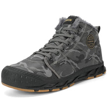 Bota Masculina de Inverno Antiderrapante com Forro Quente Leve e Minimalista – (Promoção de Inverno 2025)