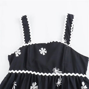 Vestido Midi Preto Bordado Elegante