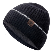 Gorro Macio com Malha Grossa e Detalhe de Etiqueta – Para Homens e Mulheres – (Promoção de Inverno 2025)