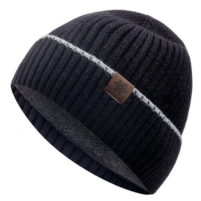 Gorro Macio com Malha Grossa e Detalhe de Etiqueta – Para Homens e Mulheres – (Promoção de Inverno 2025)