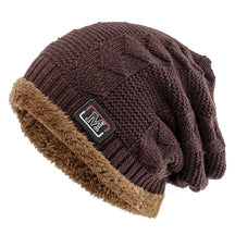 Touca de Inverno Unissex com Detalhe de Letra e Conforto Térmico Reforçado – (Promoção de Inverno 2025)
