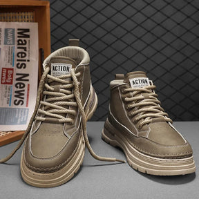 Bota Masculina de Cano Alto com Solado Grosso Antiderrapante Estilo Esportivo Casual – (Promoção de Inverno 2025)