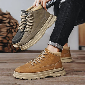 Bota Masculina de Cano Alto com Solado Grosso Antiderrapante Estilo Esportivo Casual – (Promoção de Inverno 2025)