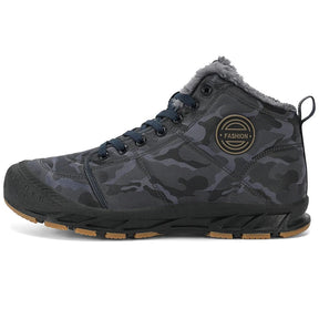 Bota Masculina de Inverno Antiderrapante com Forro Quente Leve e Minimalista – (Promoção de Inverno 2025)