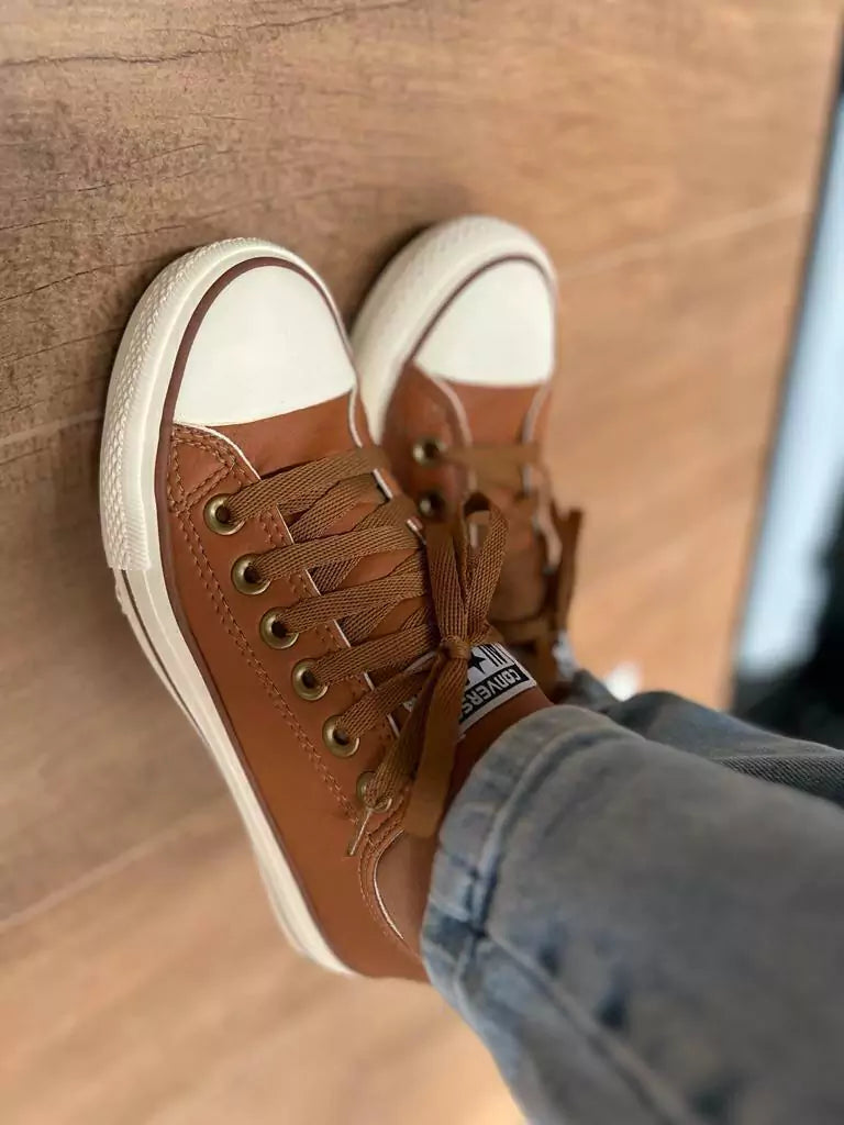 Tênis All Star em Couro Premium Caramelo